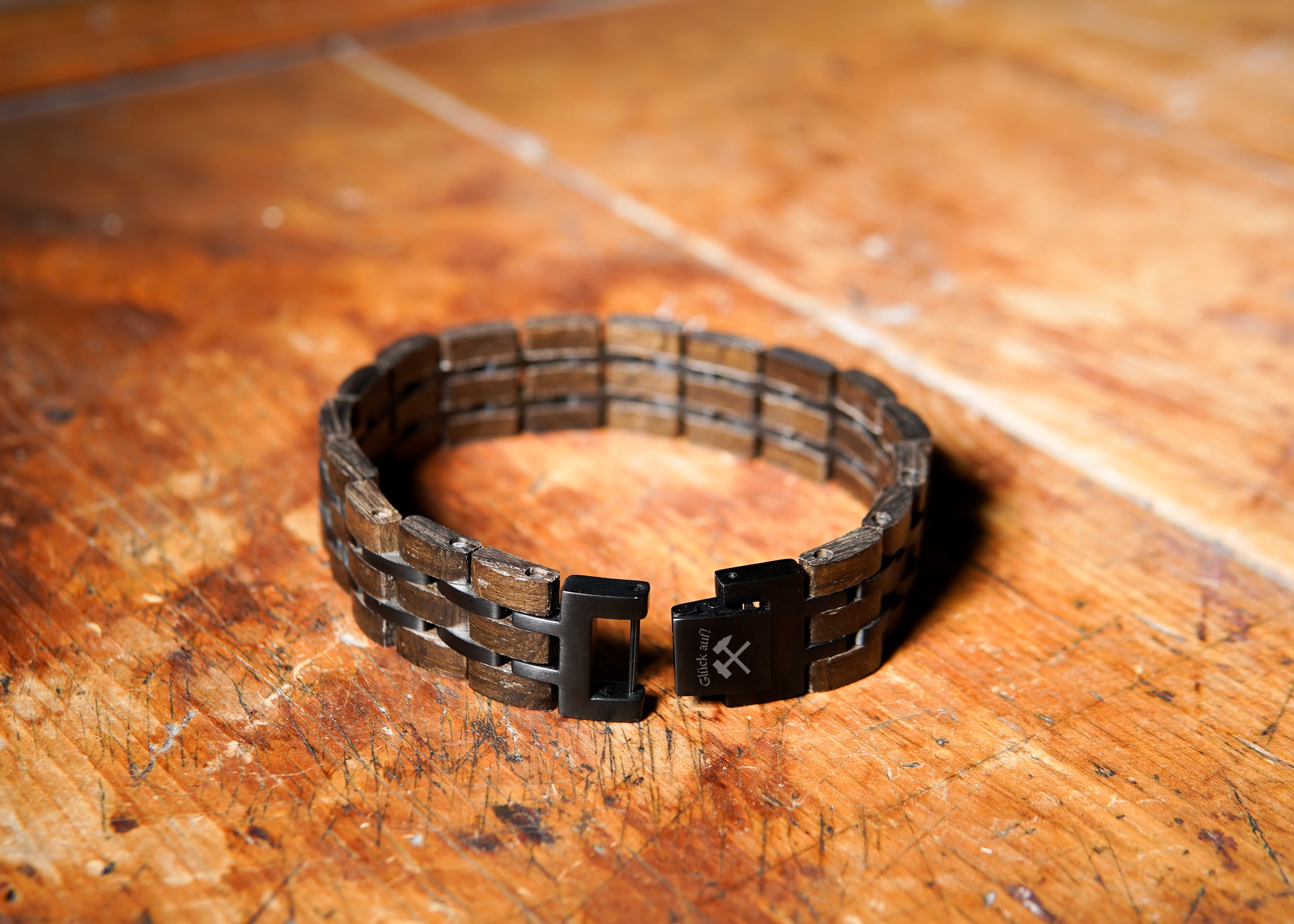 Armband für Herren aus Mooreiche – Hammer & Schlägel